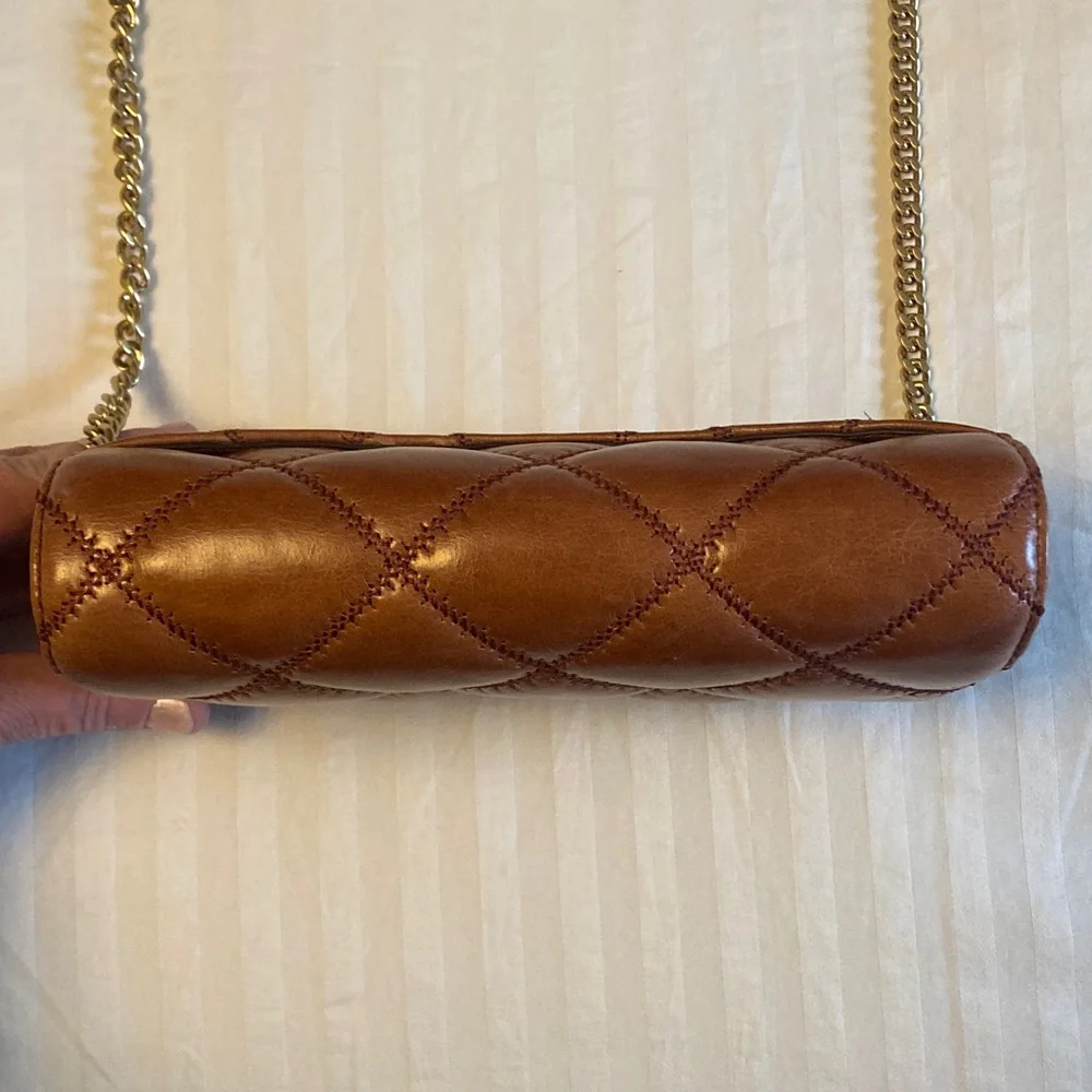 Tory Burch tory burch